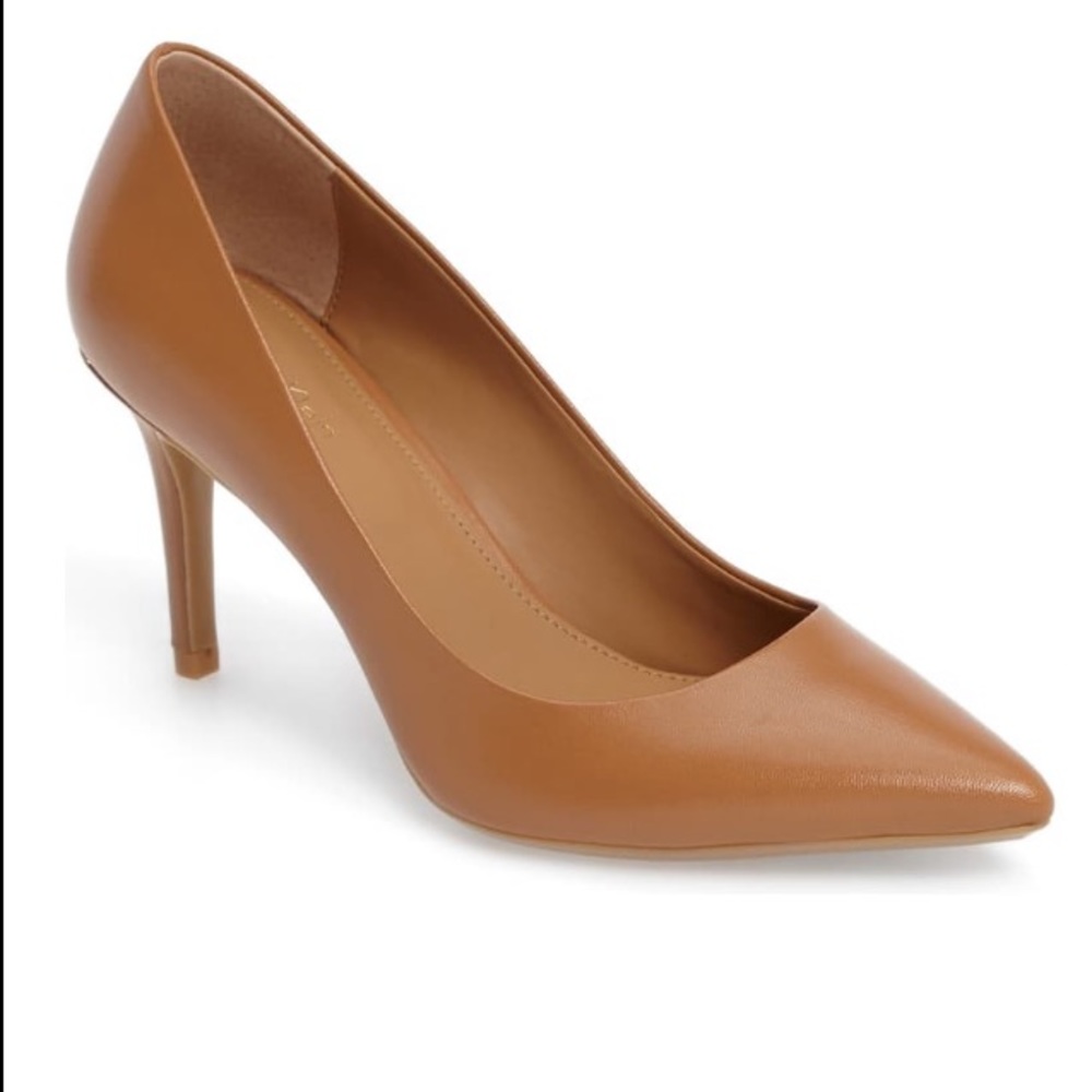 Calvin Klein Gayle Kid Skin Pump in Caramel
